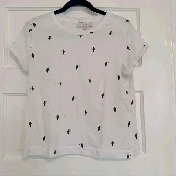 Loft White Toucan Print Tee Shirt Medium - Picture 4 of 5